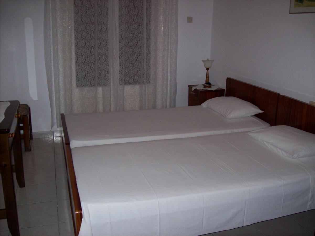 Theos Ferienhaus Agios Stefanos Avliotes (Corfu)